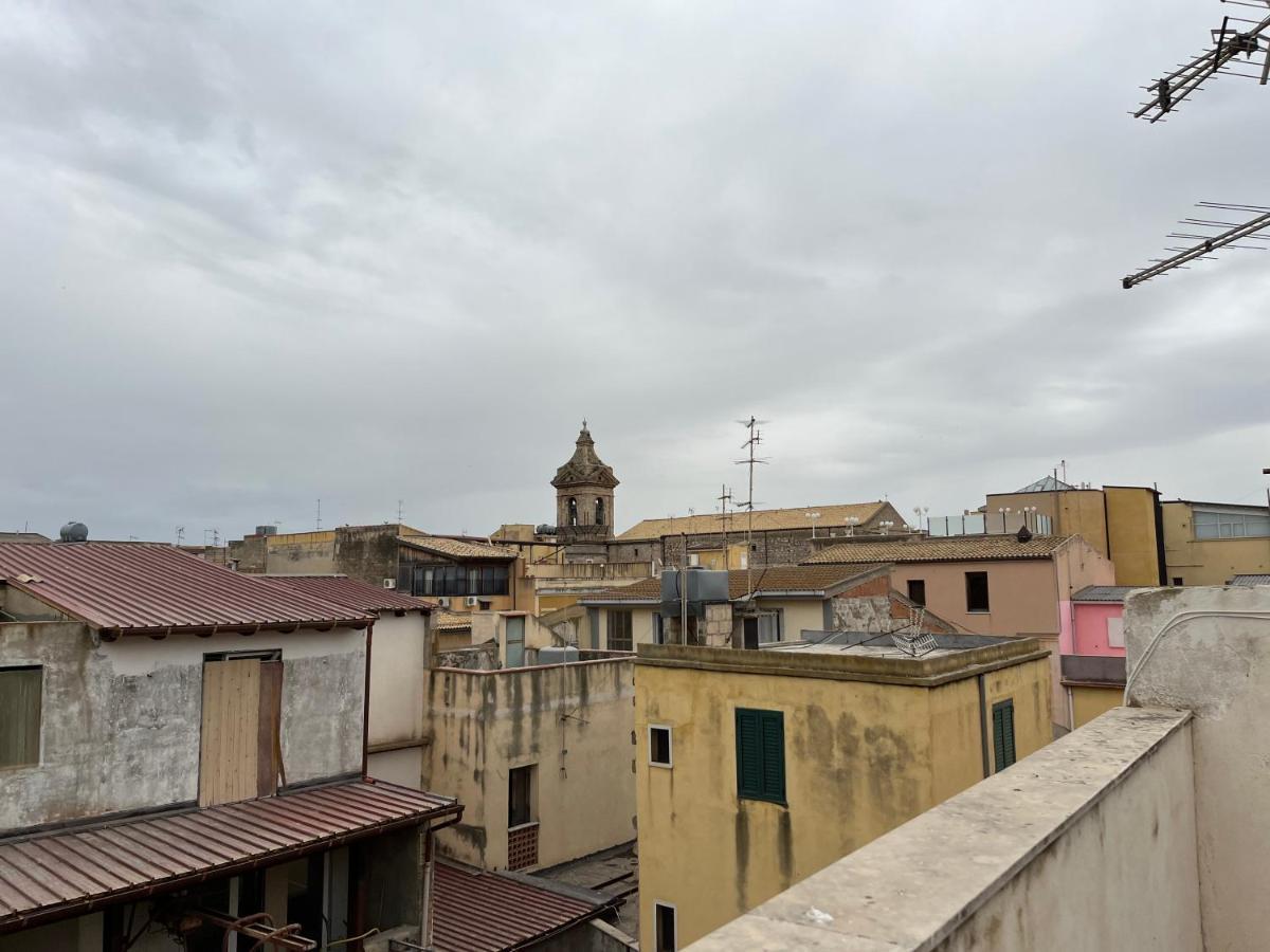Апартаменты Casa Ai Tre Campanili Гела Экстерьер фото