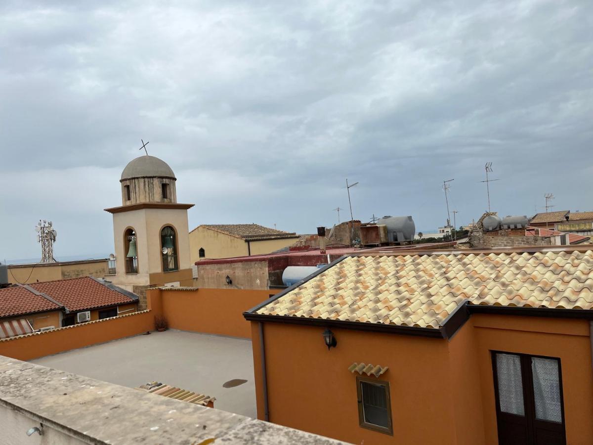 Апартаменты Casa Ai Tre Campanili Гела Экстерьер фото